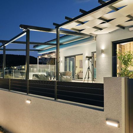 Blue View Villa - Coastal Elegance With Swim Spa, By Zantewize Alykanas  Exteriör bild