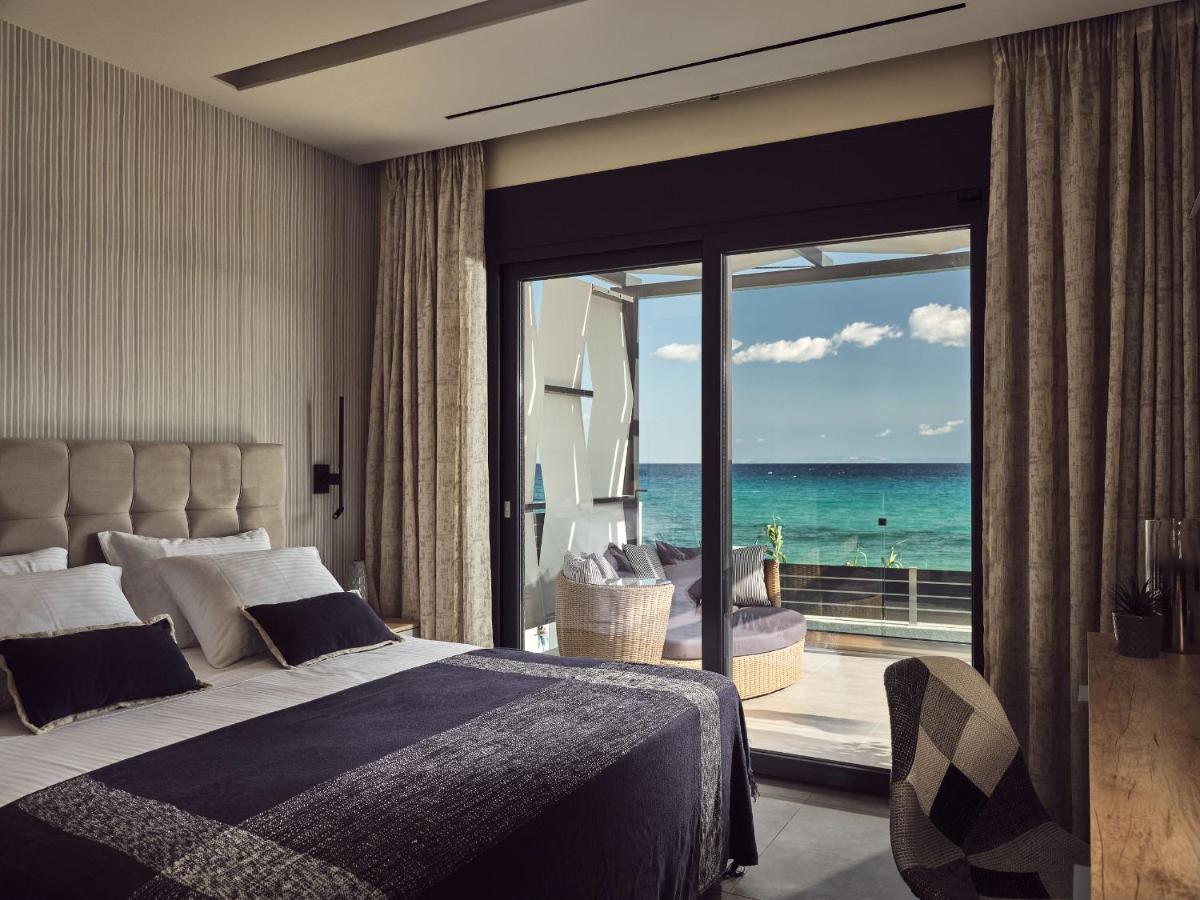 Blue View Villa - Coastal Elegance With Swim Spa, By Zantewize Alykanas  Exteriör bild